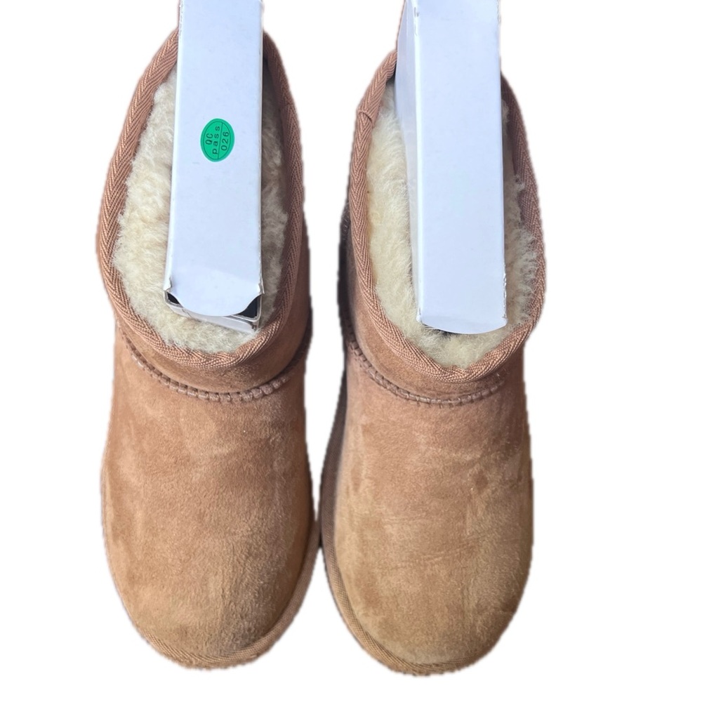 UGG Kids Chestnut Mini Boot - Picture 4 of 6